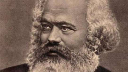 Marx újratöltve: hegemónia-elmélet a Kommunista Kiáltványban (2014)